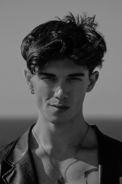 'Somewhere far a way' Deniz Cem'in gözünden Ömercan Önal