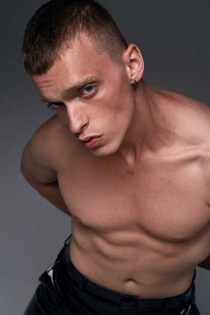 Hakan Akkaya, Newyork Fashion Week SS22 by Selim Akar